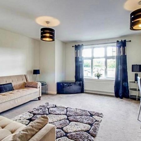 Marton-in-Cleveland The Wickets - 2 Bedroom Apartment Overlooking Cricket Club מראה חיצוני תמונה