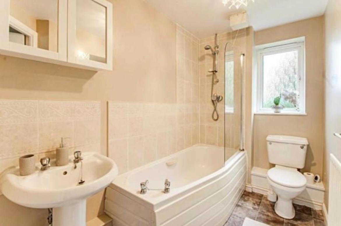 Marton-in-Cleveland The Wickets - 2 Bedroom Apartment Overlooking Cricket Club מראה חיצוני תמונה